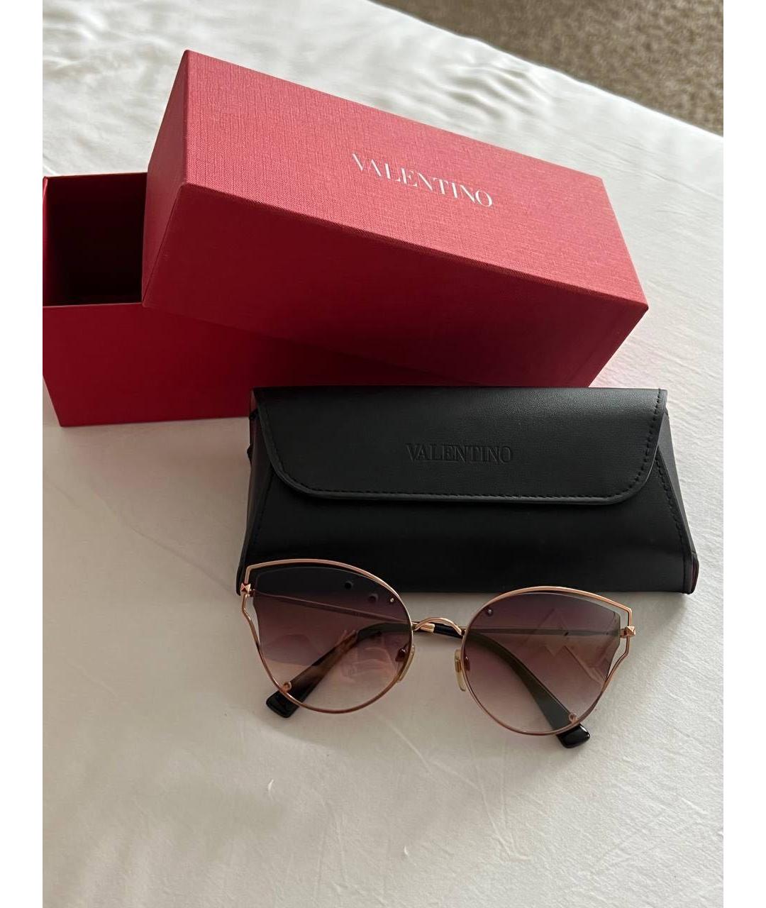 VALENTINO Золотые металлические солнцезащитные очки, фото 3