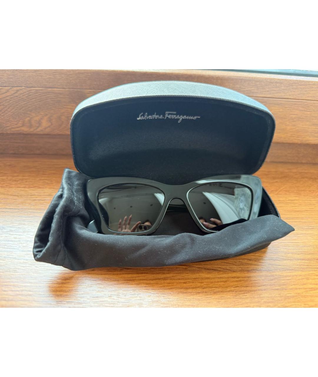 FERRAGAMO Черные пластиковые солнцезащитные очки, фото 2