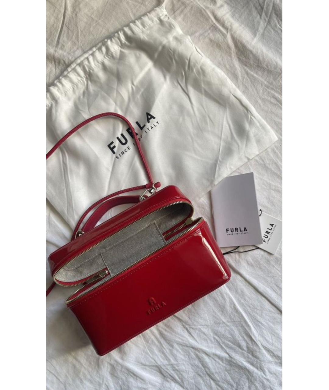 FURLA Красная сумка с короткими ручками из лакированной кожи, фото 3