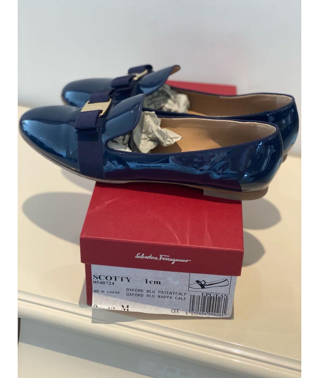 FERRAGAMO Темно-синие лоферы из лакированной кожи, фото 5