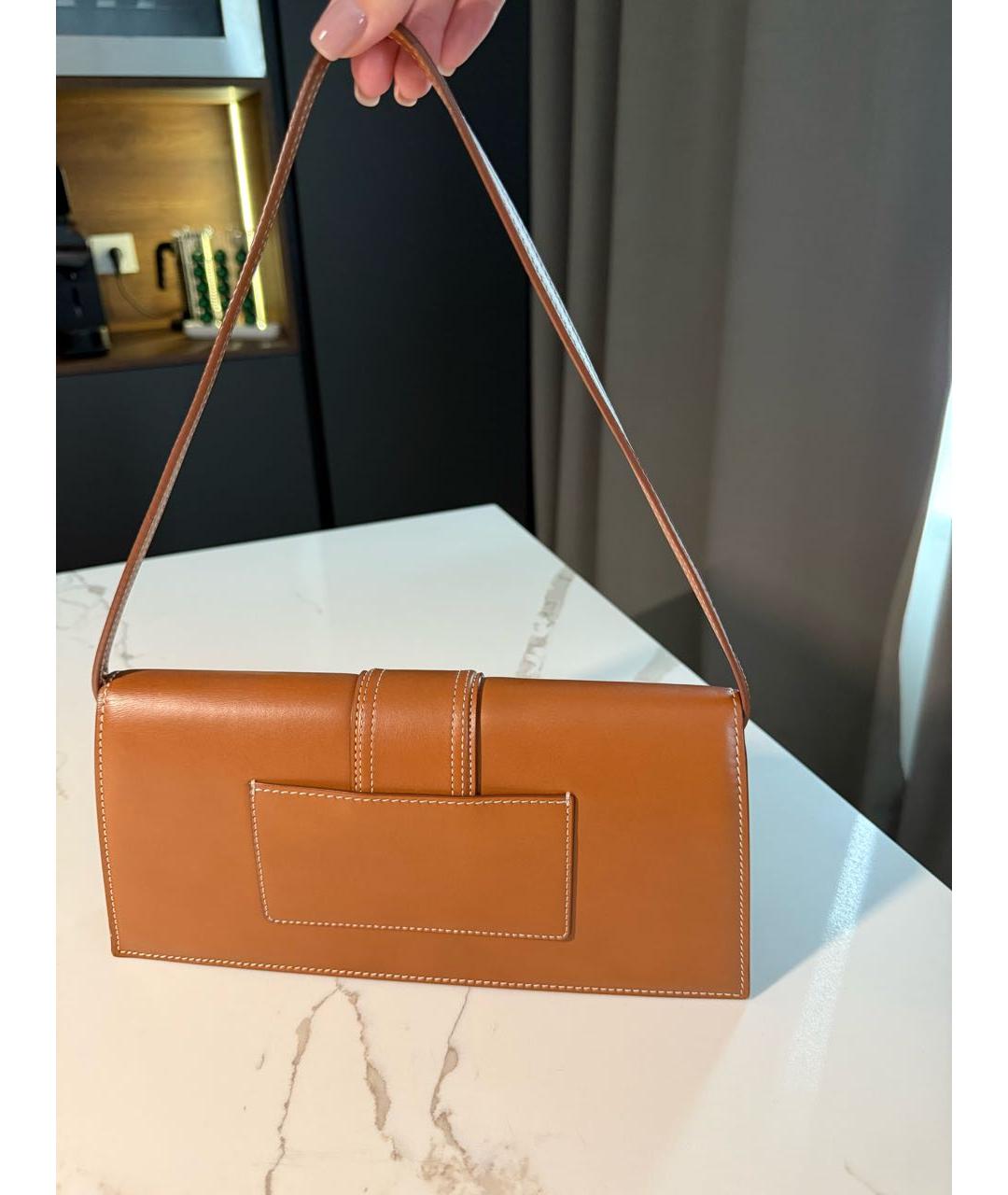 JACQUEMUS Коричневая кожаная сумка с короткими ручками, фото 4