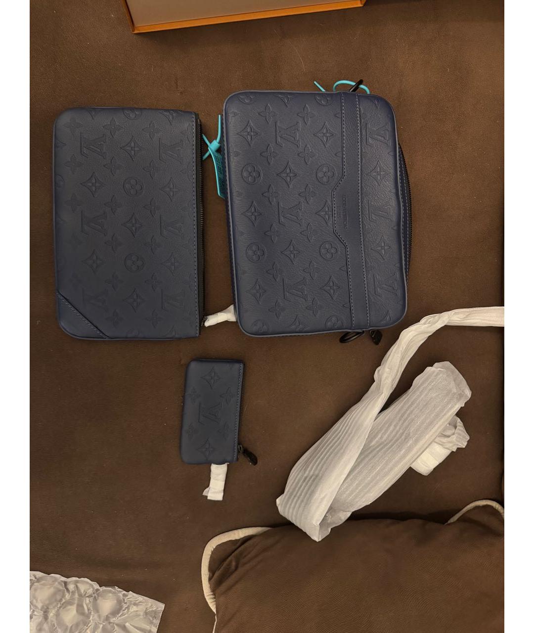 LOUIS VUITTON Темно-синяя кожаная сумка на плечо, фото 7