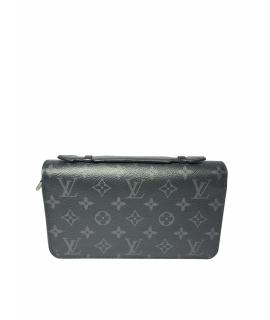 LOUIS VUITTON Барсетка