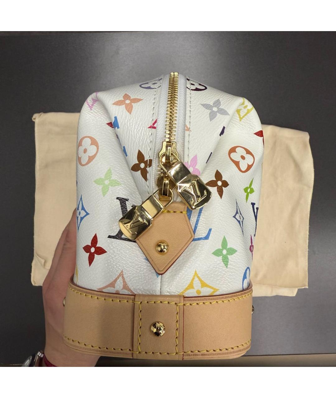 LOUIS VUITTON Белая косметичка, фото 5