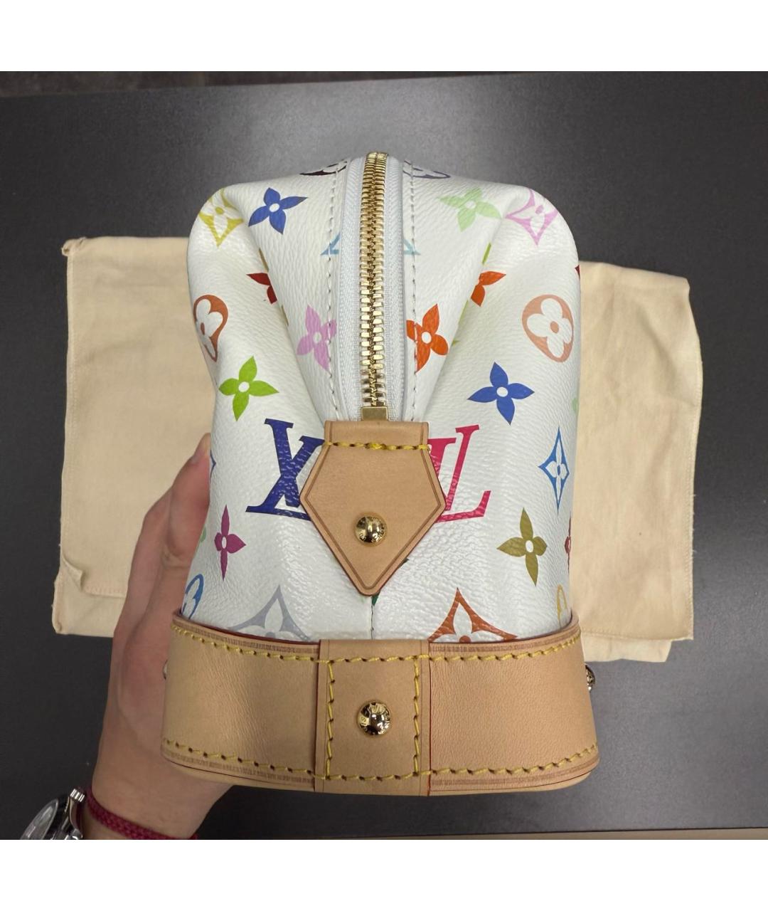 LOUIS VUITTON Белая косметичка, фото 6