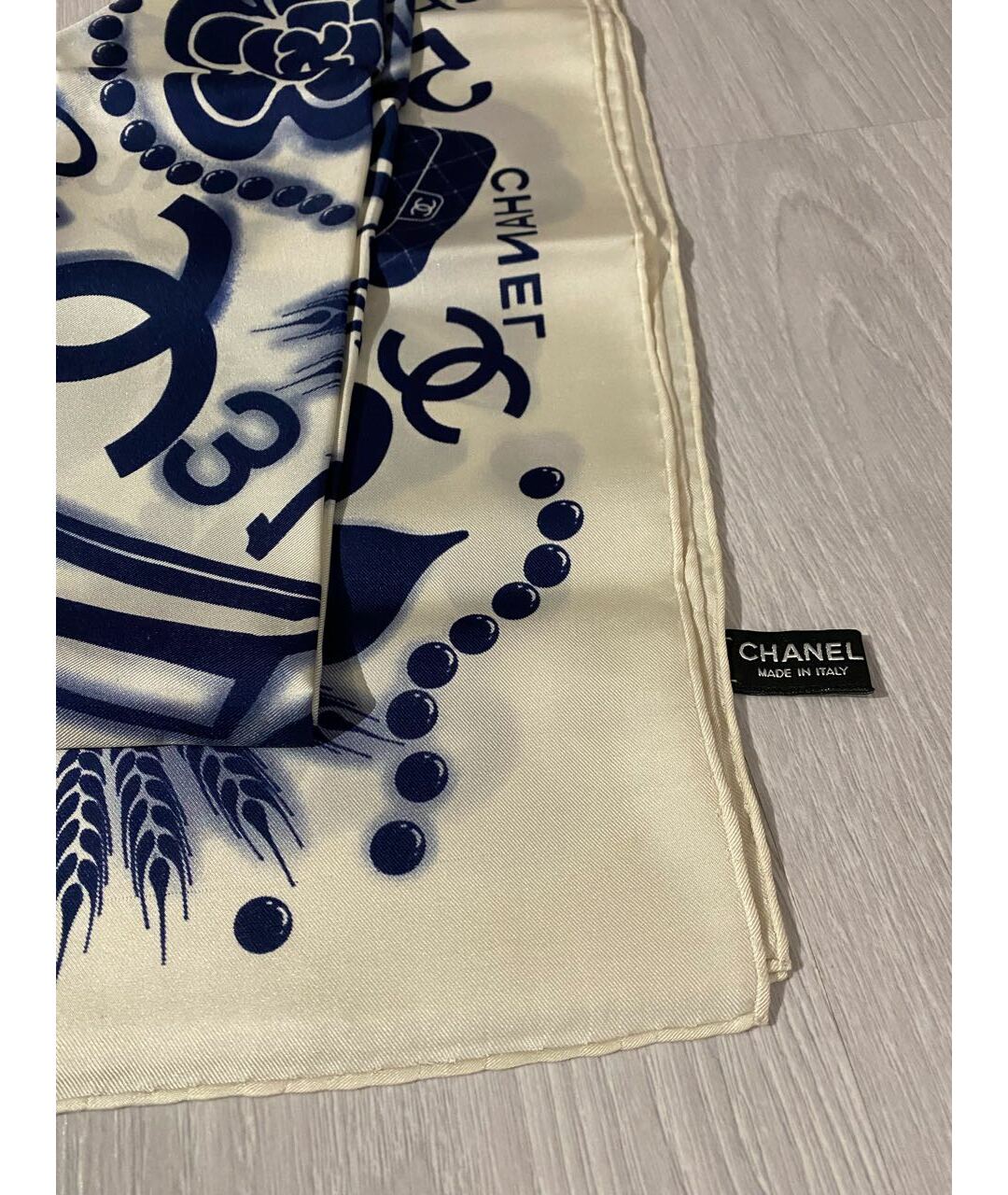 CHANEL Белый шелковый шарф, фото 3