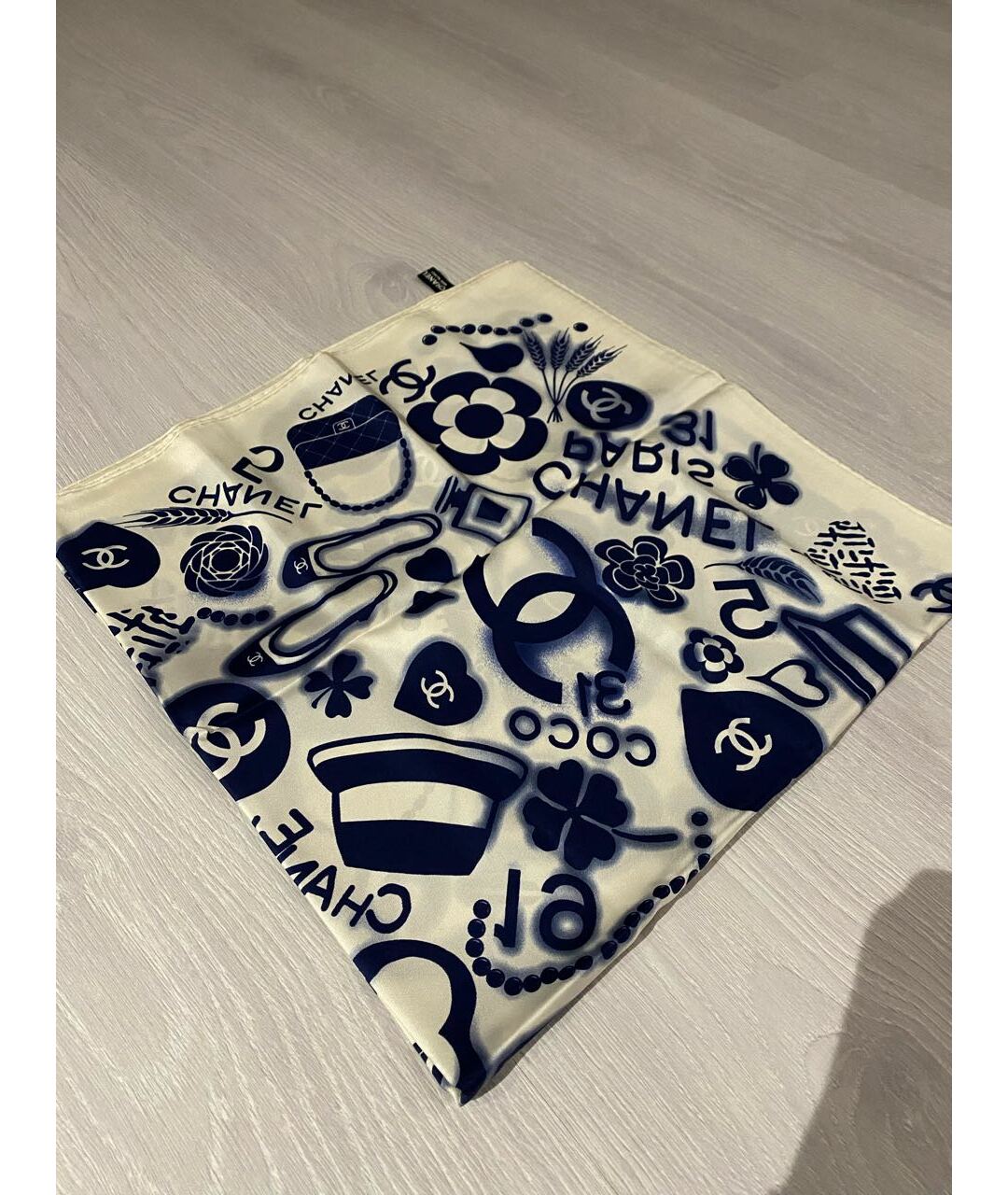 CHANEL Белый шелковый шарф, фото 5