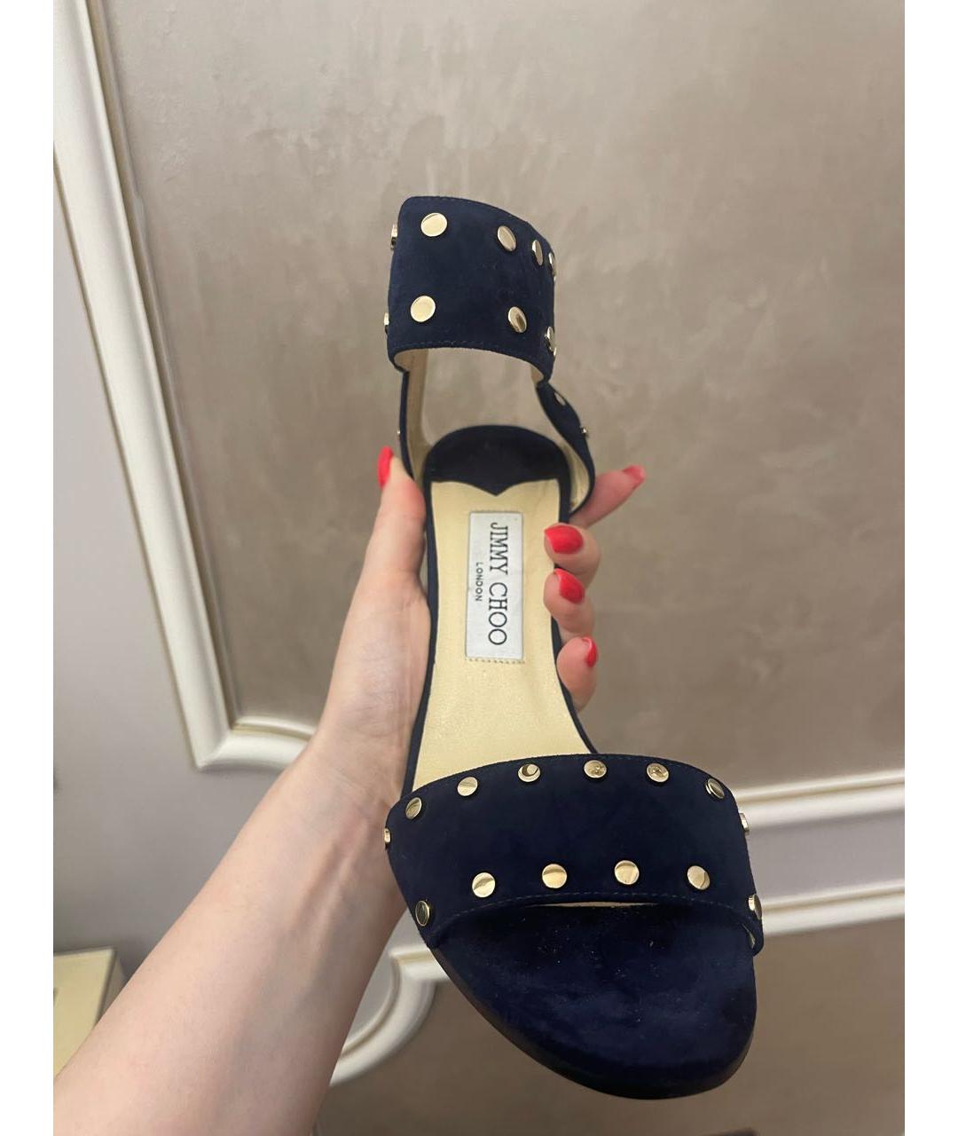 JIMMY CHOO Темно-синие замшевые босоножки, фото 3