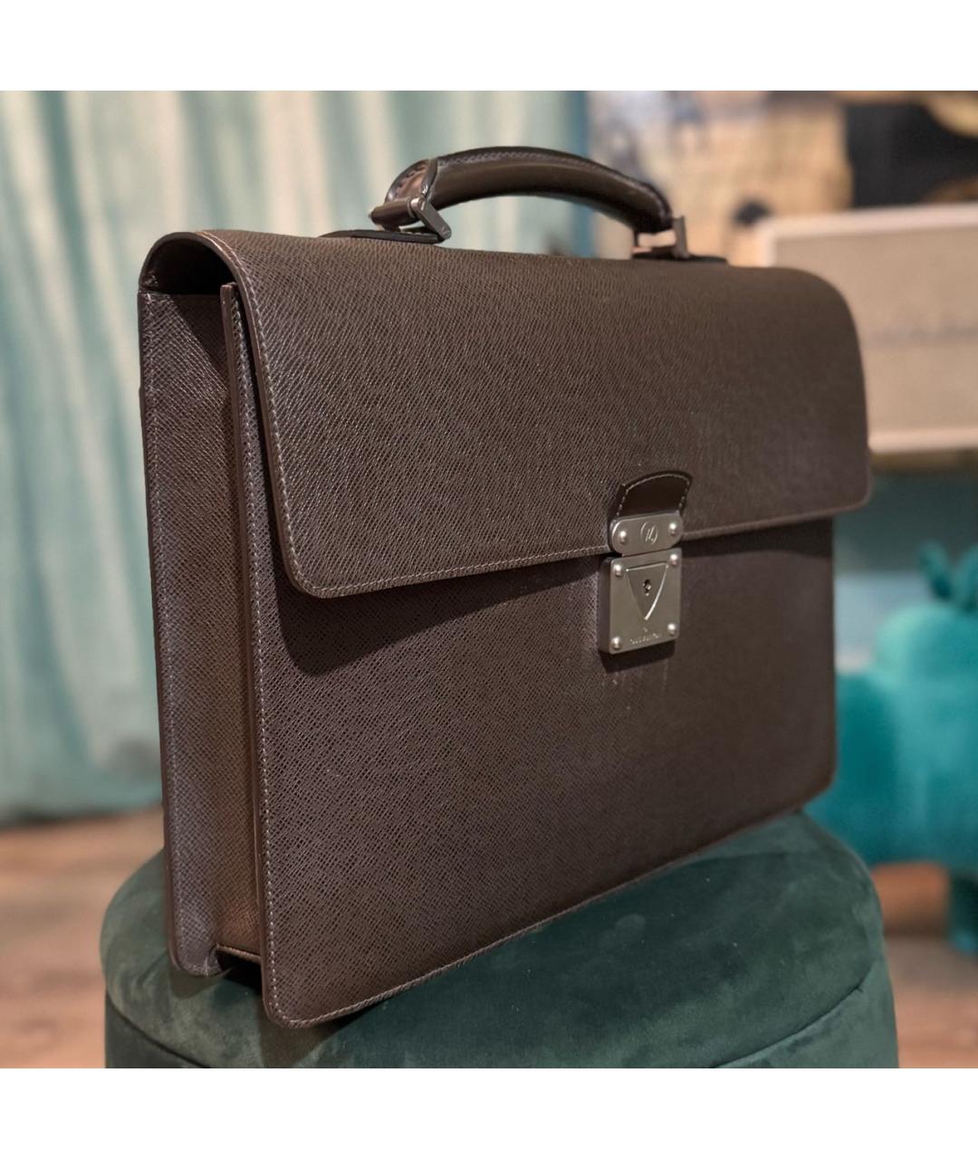 LOUIS VUITTON Коричневый кожаный портфель, фото 2