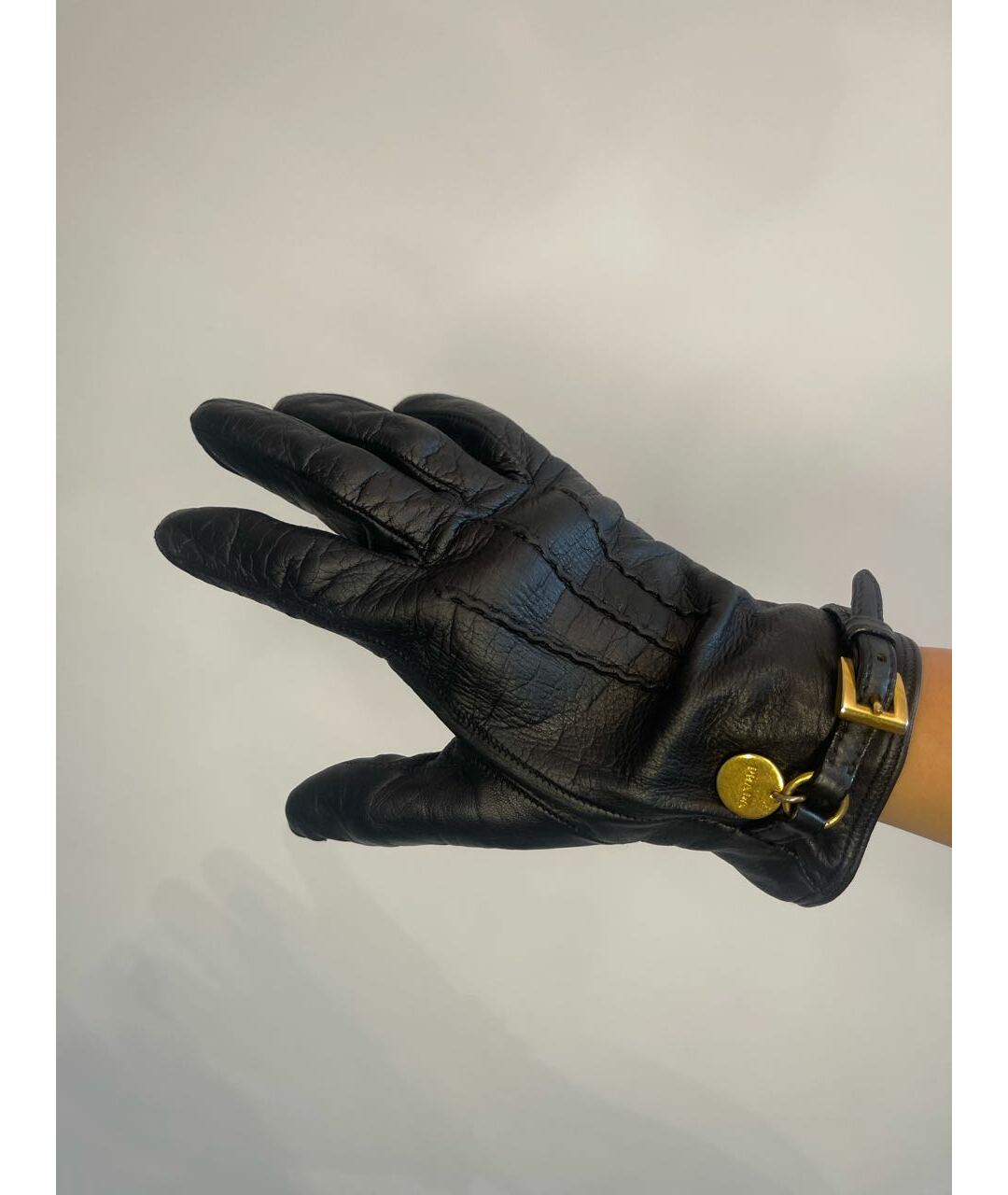 PRADA Черные кожаные перчатки, фото 5