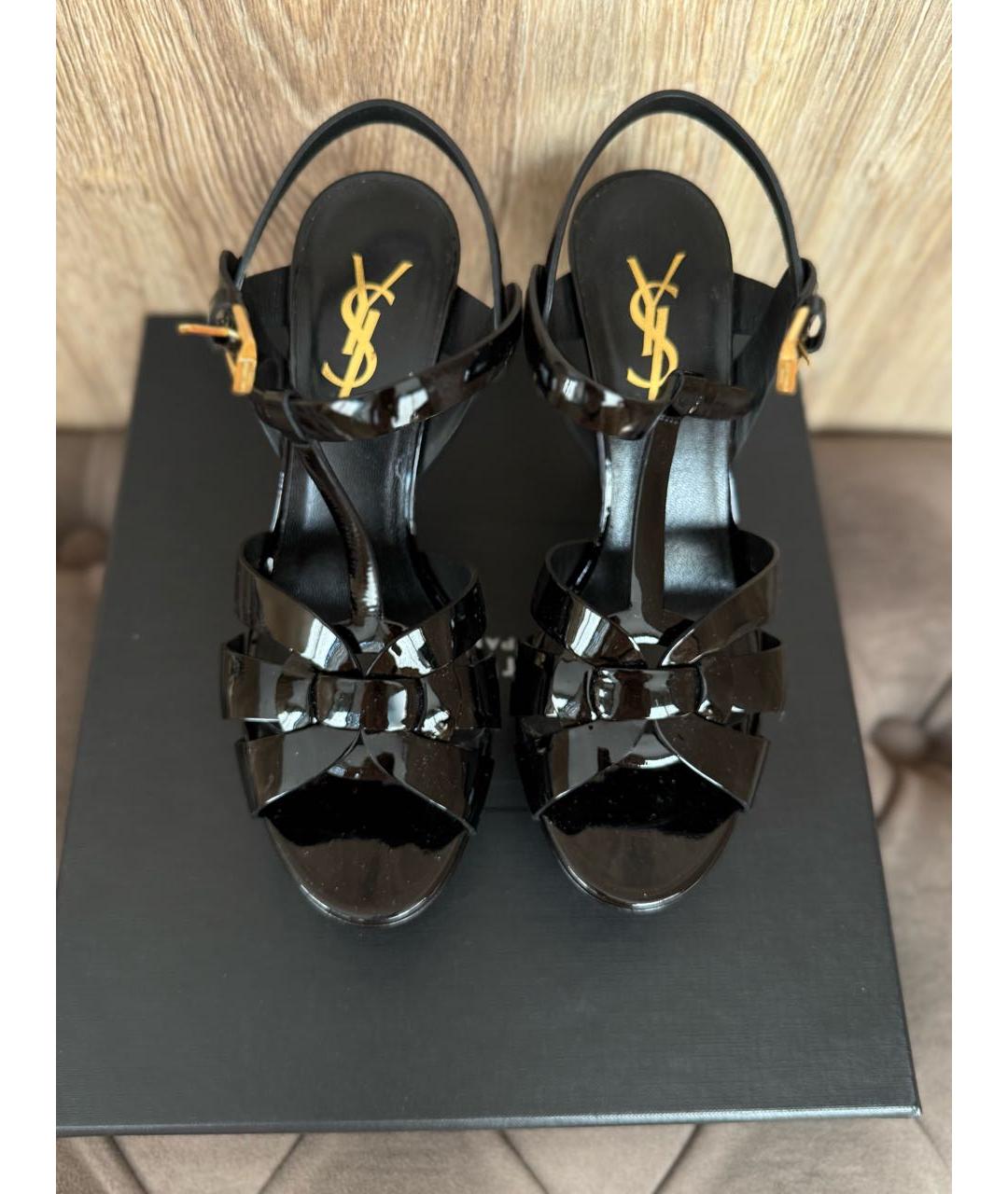 SAINT LAURENT Черные босоножки из лакированной кожи, фото 2