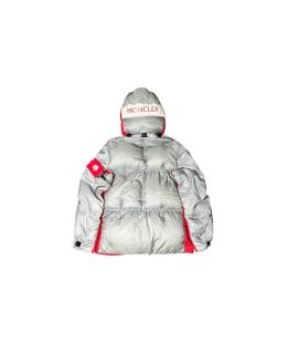 MONCLER Пуховик
