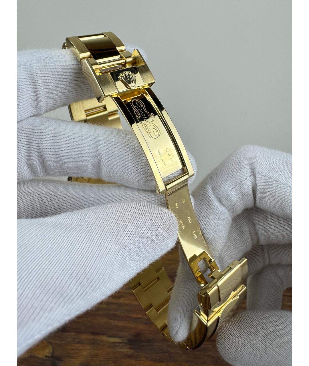 ROLEX Черные часы из желтого золота, фото 9