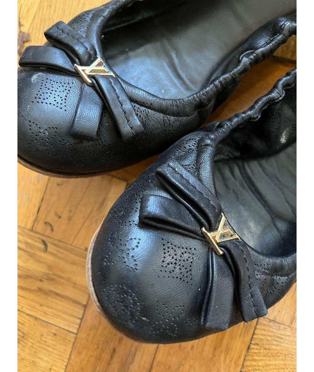 LOUIS VUITTON Черные кожаные балетки, фото 3