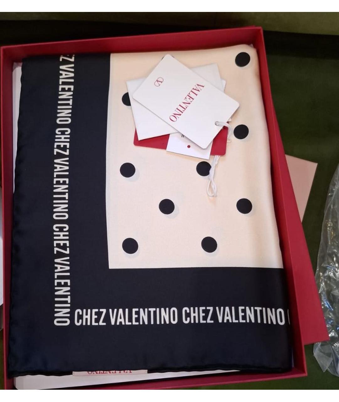 VALENTINO Бежевый шелковый платок, фото 3