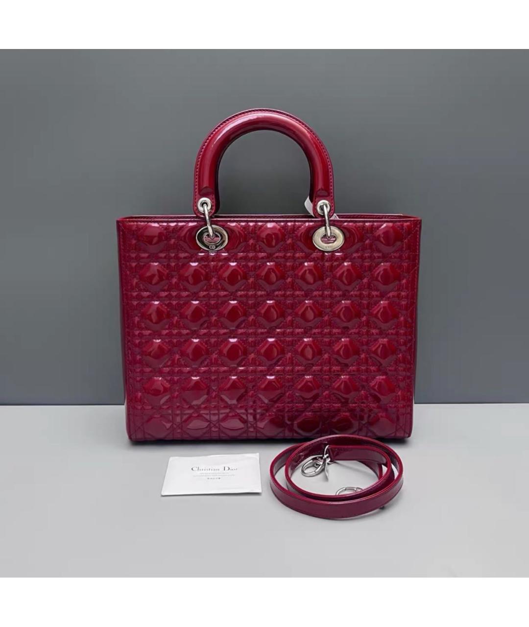 CHRISTIAN DIOR Красная сумка с короткими ручками из лакированной кожи, фото 2