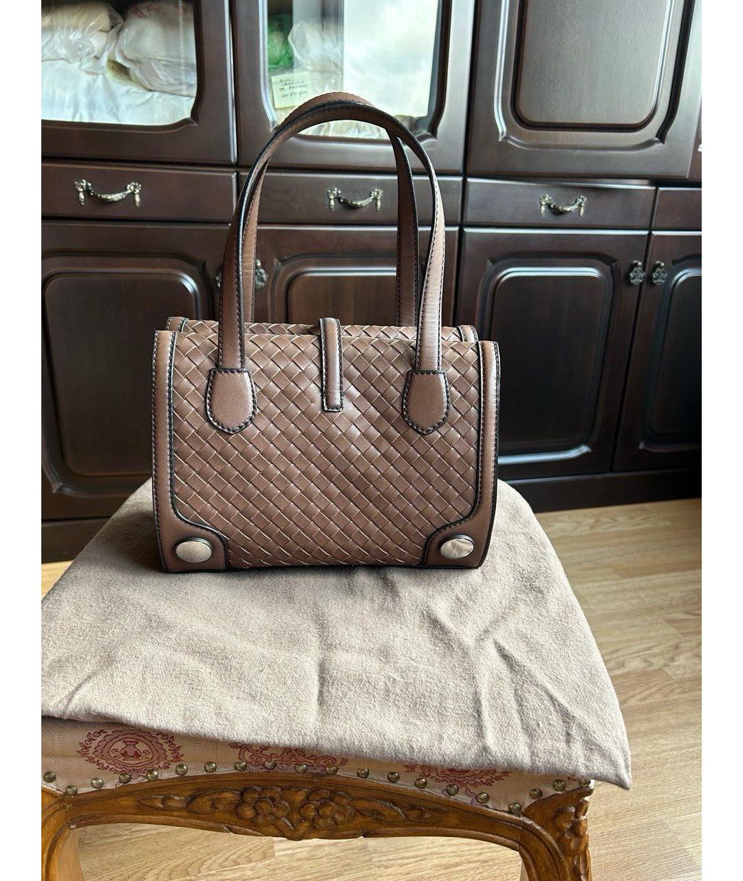 BOTTEGA VENETA Коричневая кожаная сумка с короткими ручками, фото 8