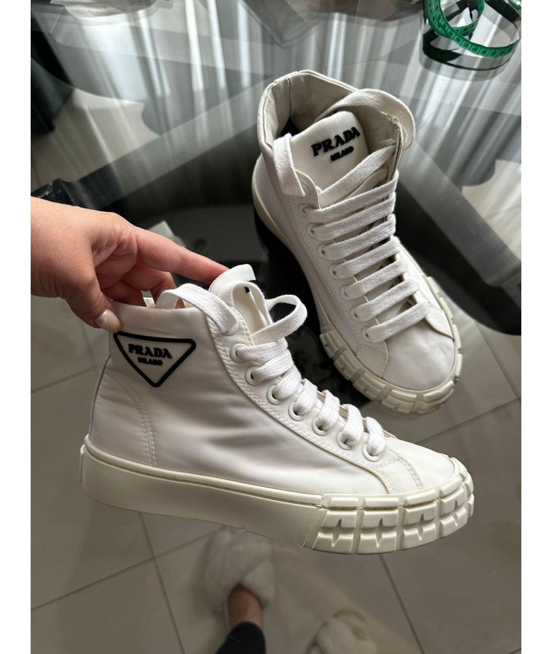 PRADA Белые текстильные кеды, фото 8