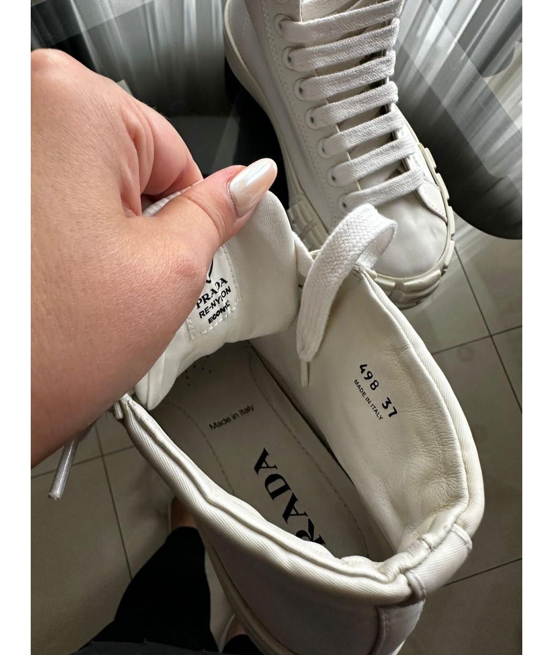 PRADA Белые текстильные кеды, фото 4