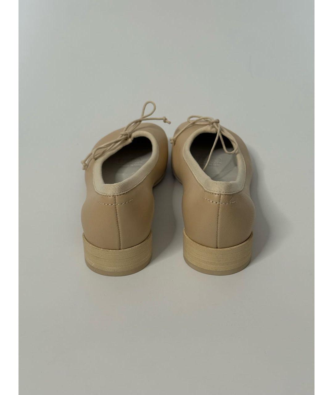 MAISON MARGIELA Бежевые кожаные балетки, фото 3