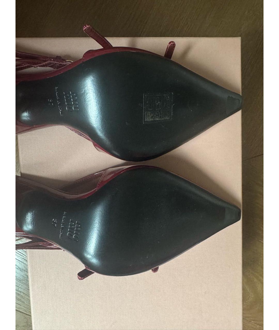 MIU MIU Бордовые туфли из лакированной кожи, фото 3