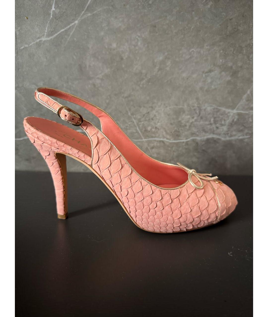 CHANEL Розовые туфли из экзотической кожи, фото 9