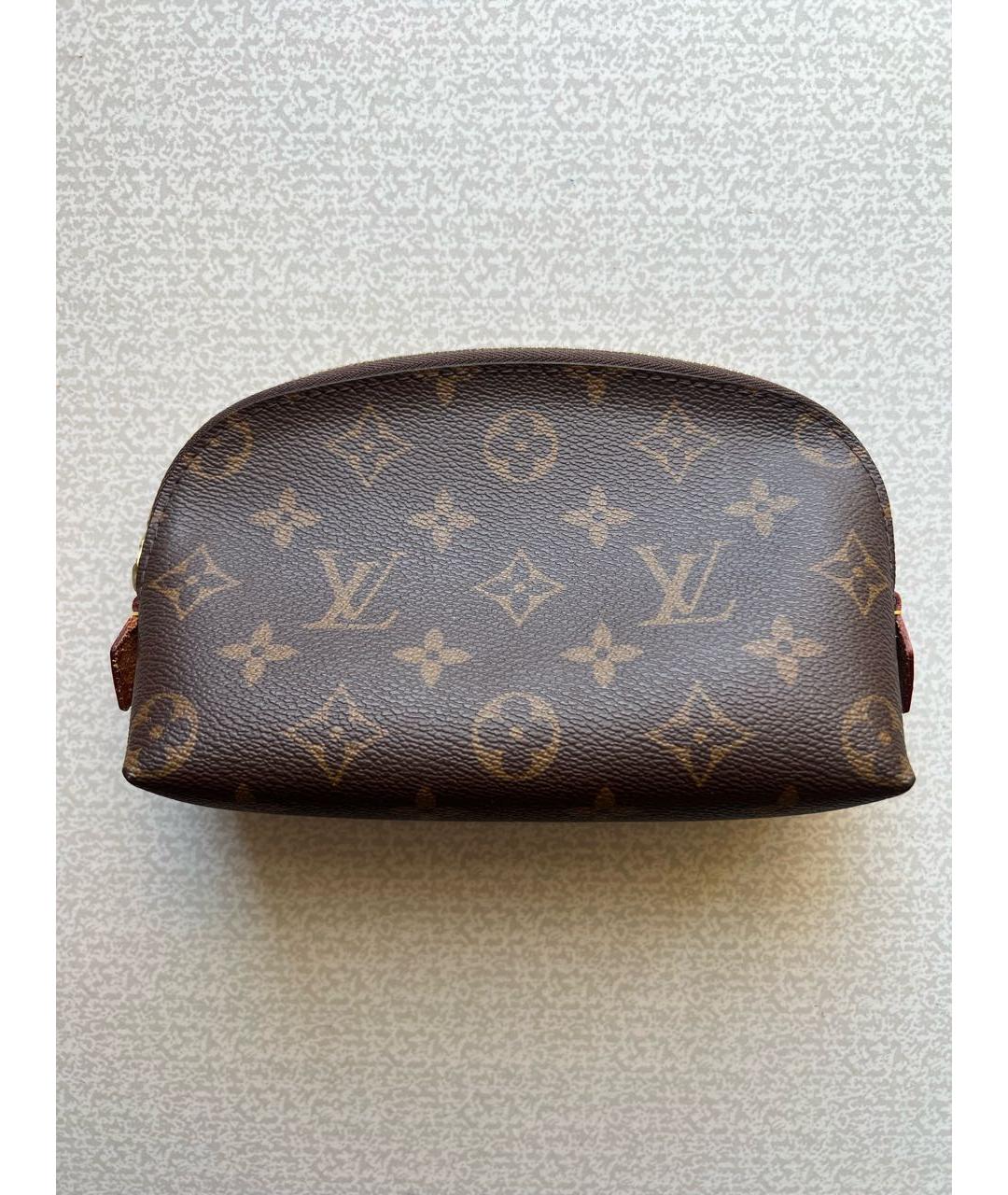 LOUIS VUITTON Коричневая кожаная косметичка, фото 2
