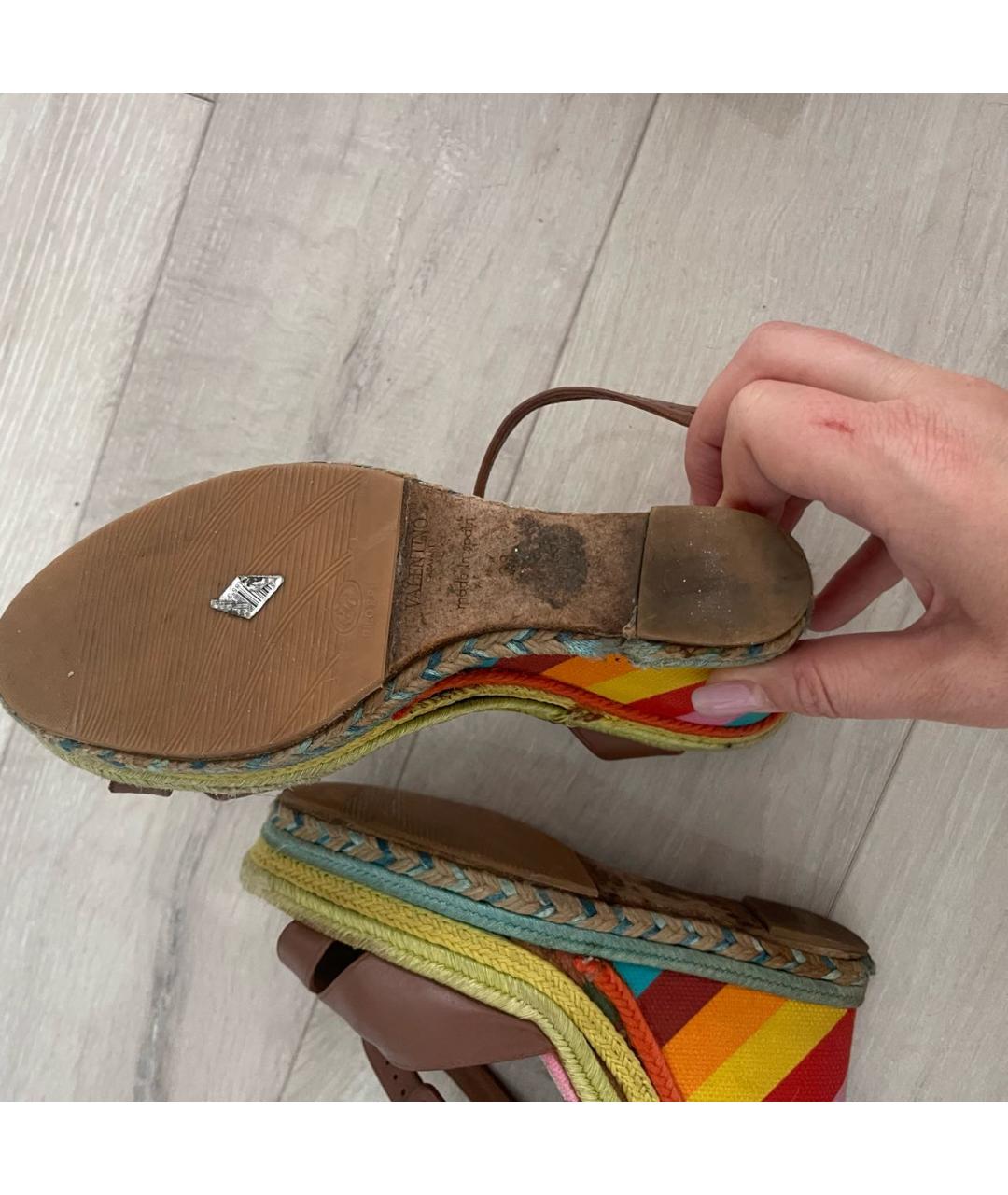 VALENTINO Коричневые кожаные босоножки, фото 5