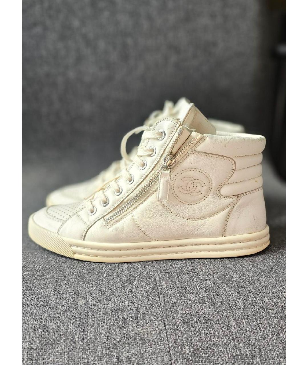 CHANEL Белые кожаные кеды, фото 5