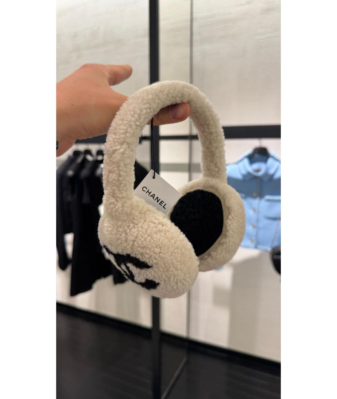 CHANEL Белые шерстяные наушники, фото 5