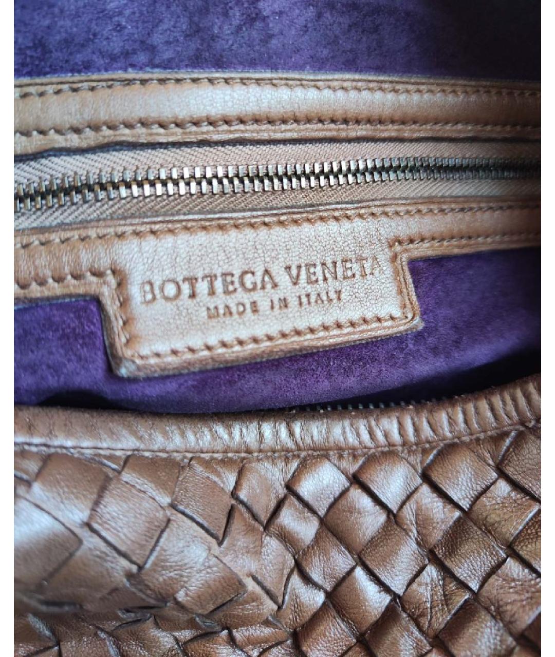 BOTTEGA VENETA Коричневая кожаная сумка тоут, фото 9