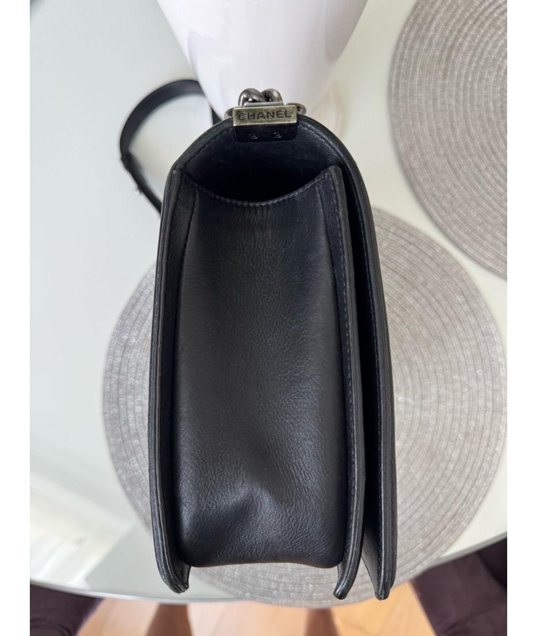 CHANEL Черная кожаная сумка через плечо, фото 4