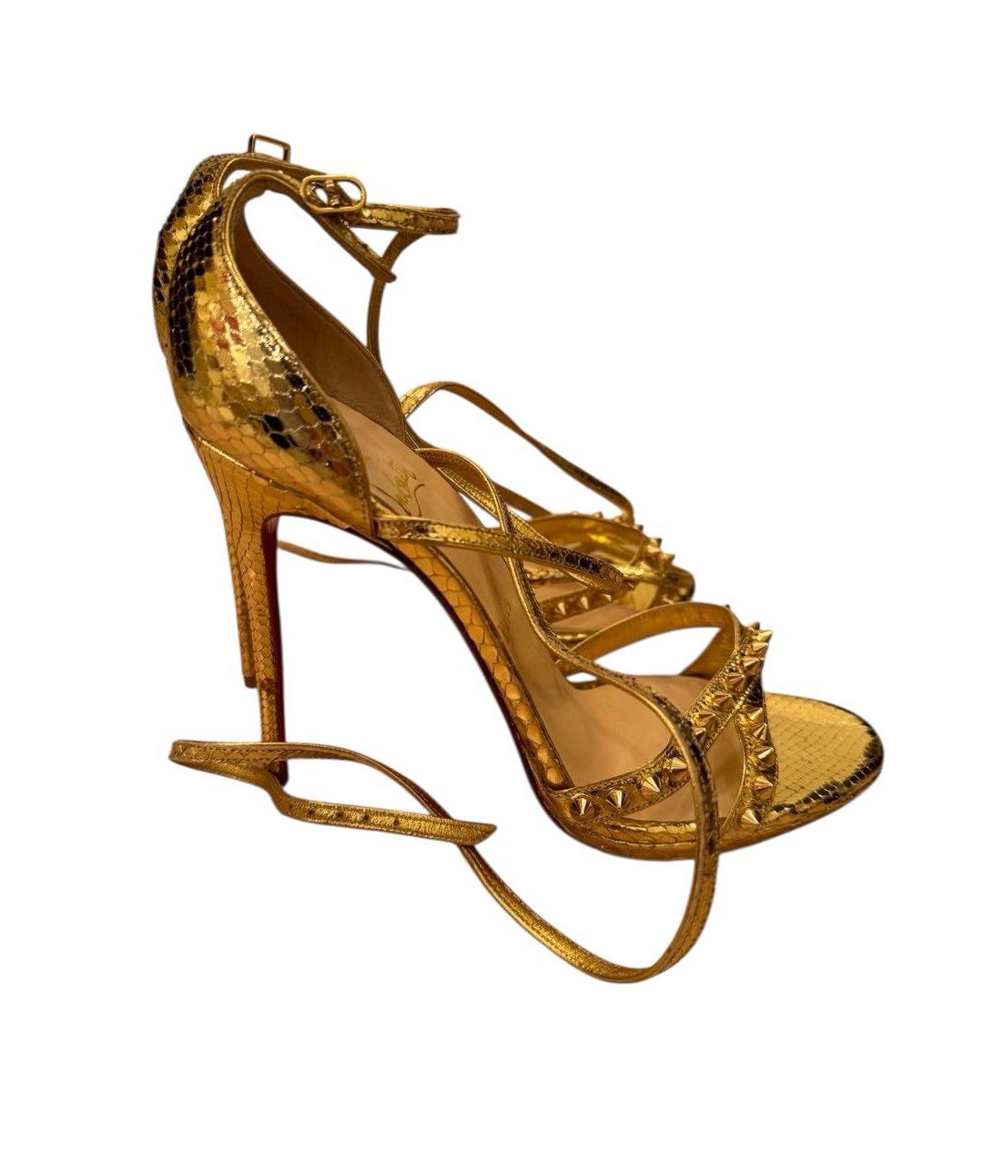 CHRISTIAN LOUBOUTIN Золотые босоножки из экзотической кожи, фото 6