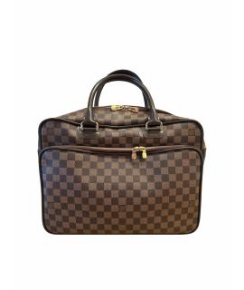 LOUIS VUITTON Дорожная и спортивная сумка