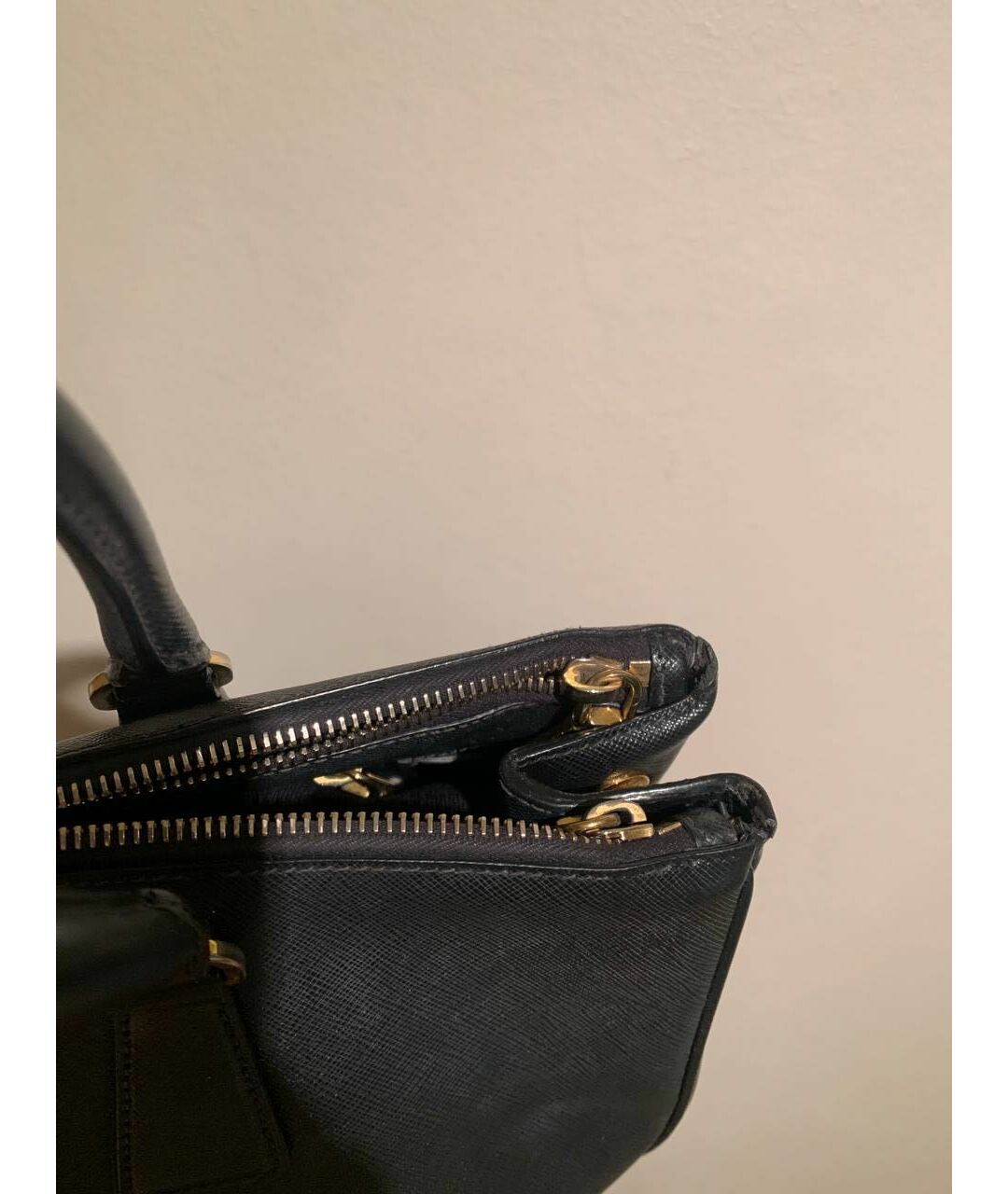 PRADA Черная кожаная сумка тоут, фото 7