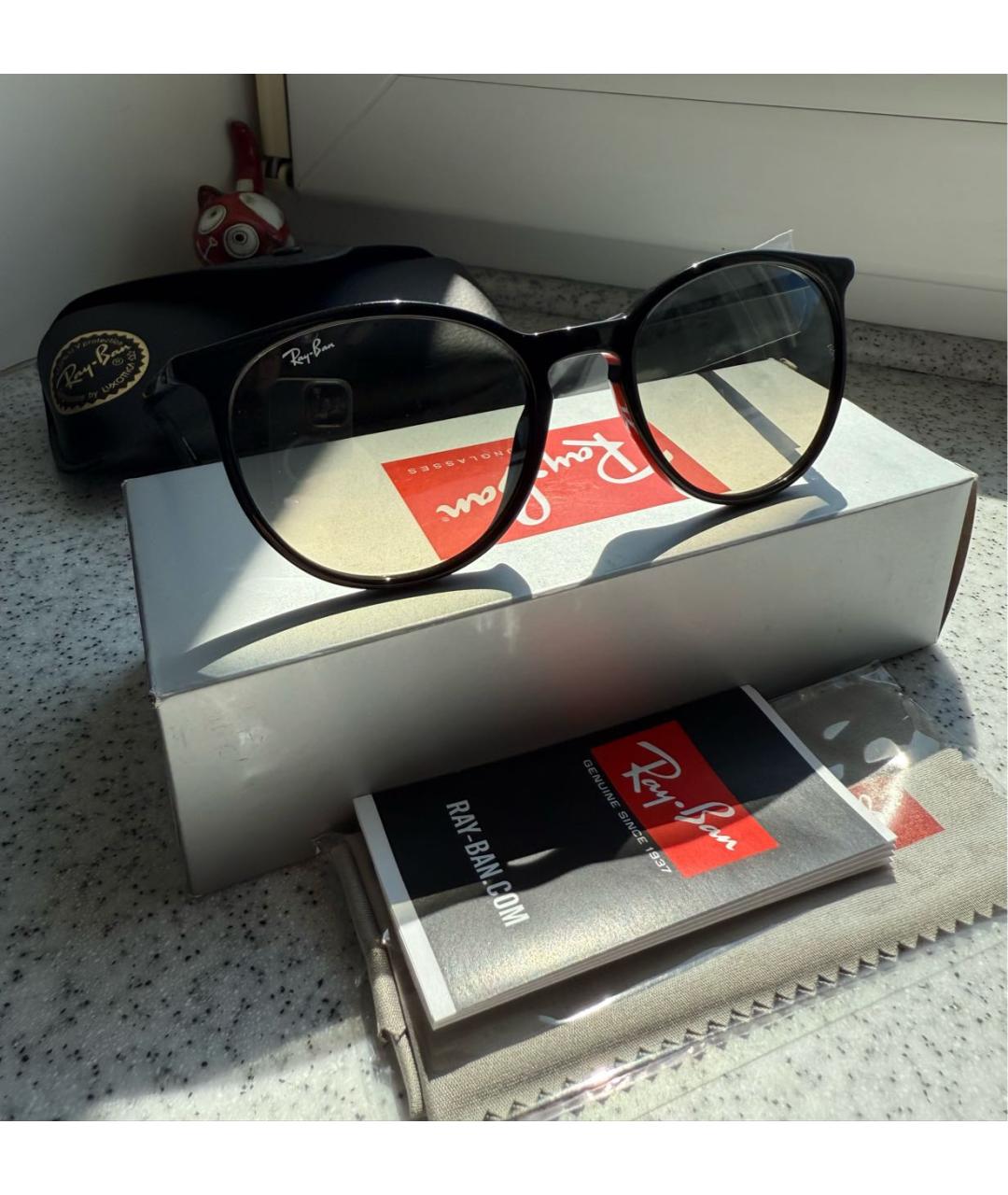 RAY BAN Черные пластиковые солнцезащитные очки, фото 4