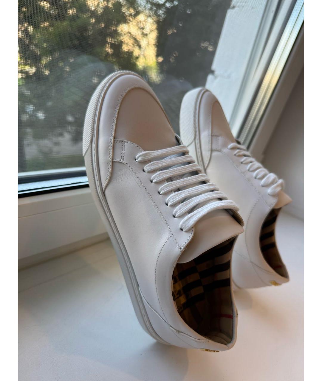 BURBERRY Белые кожаные кеды, фото 3