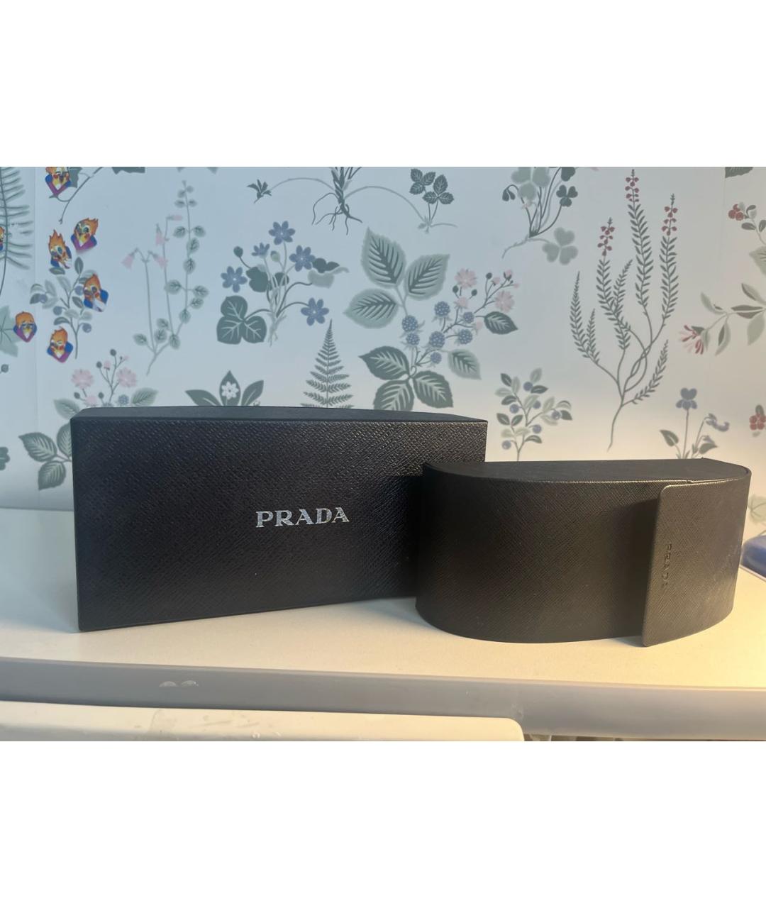 PRADA Черные пластиковые солнцезащитные очки, фото 4