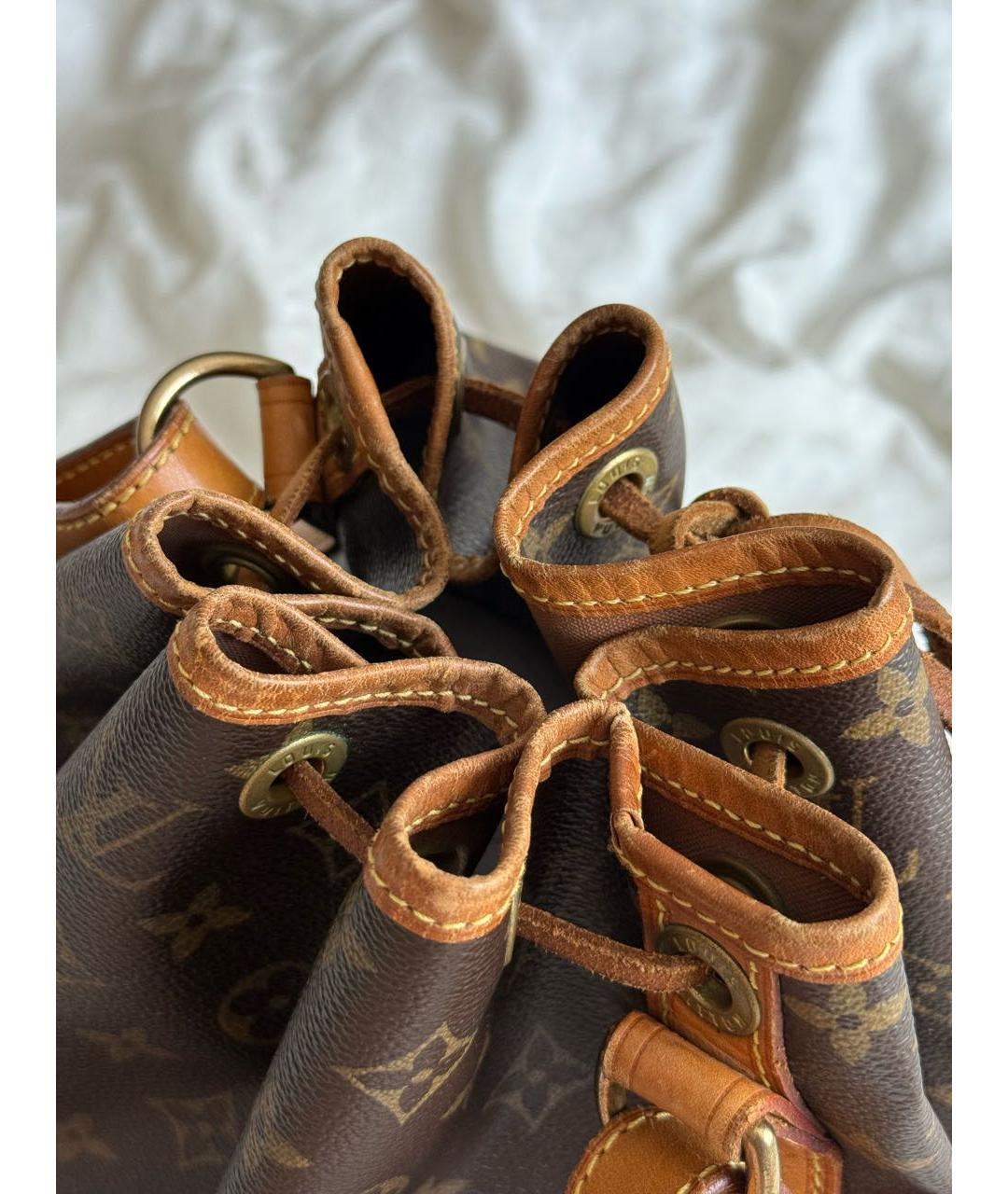 LOUIS VUITTON Коричневая кожаная сумка с короткими ручками, фото 6