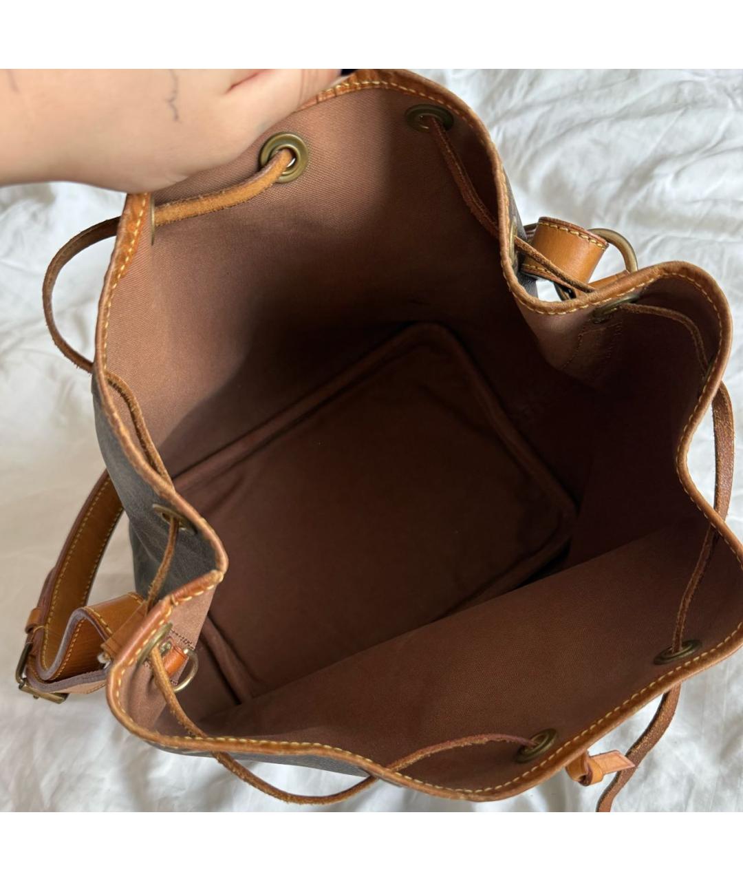 LOUIS VUITTON Коричневая кожаная сумка с короткими ручками, фото 8