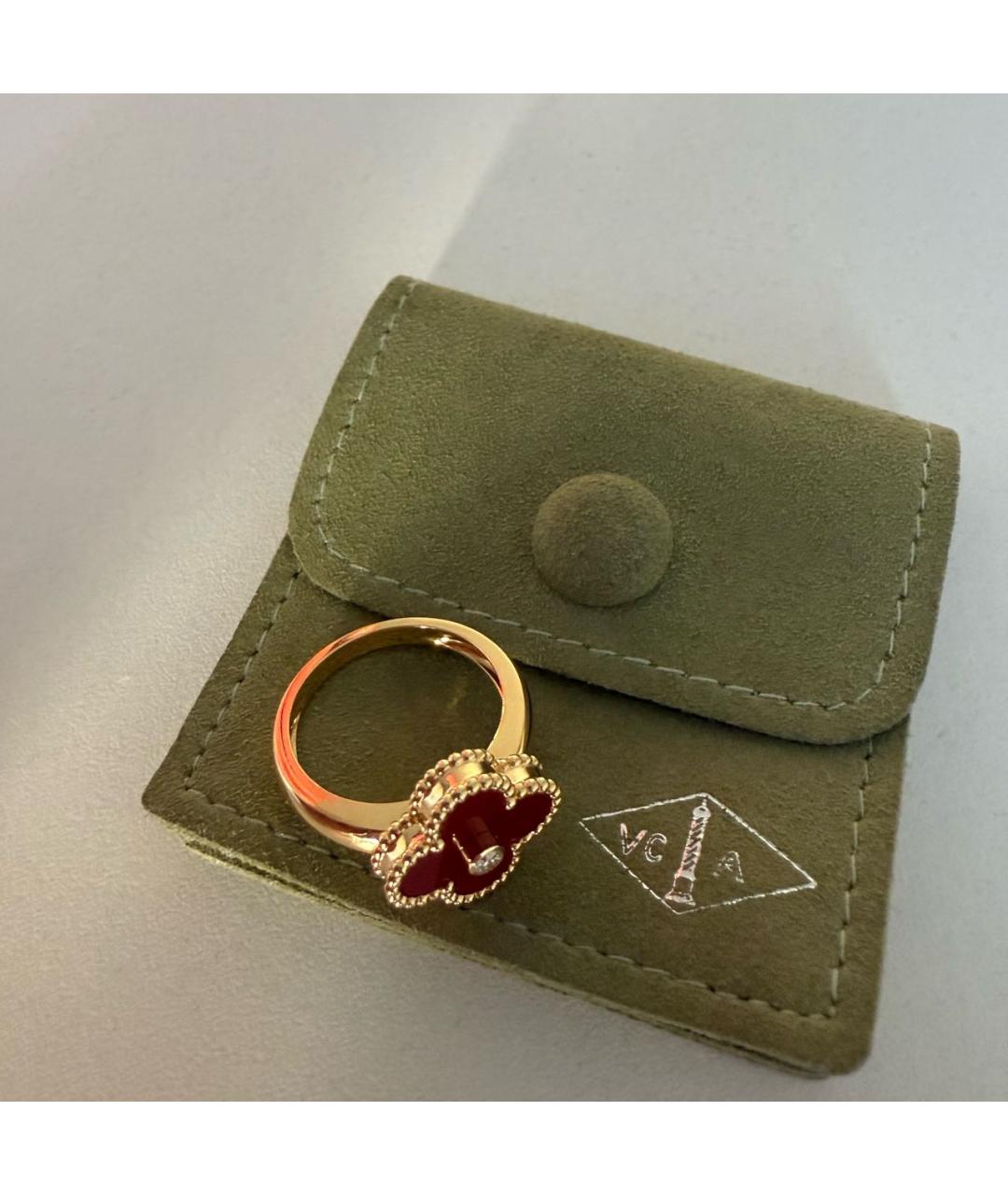 VAN CLEEF & ARPELS Бордовое кольцо из желтого золота, фото 2