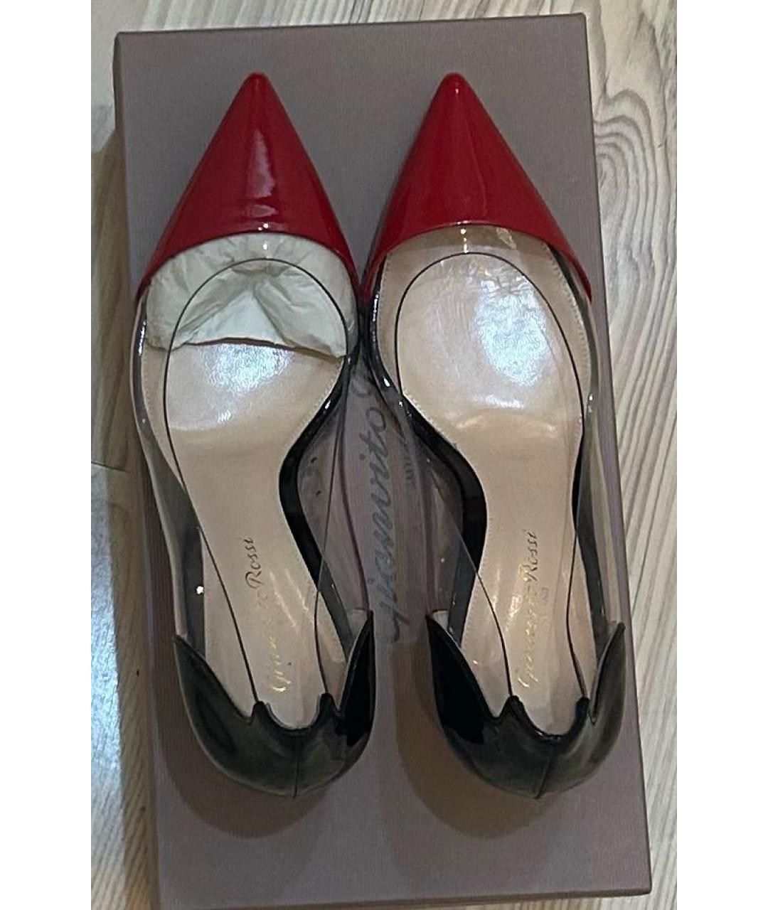 GIANVITO ROSSI Черные лодочки на низком каблуке из лакированной кожи, фото 3