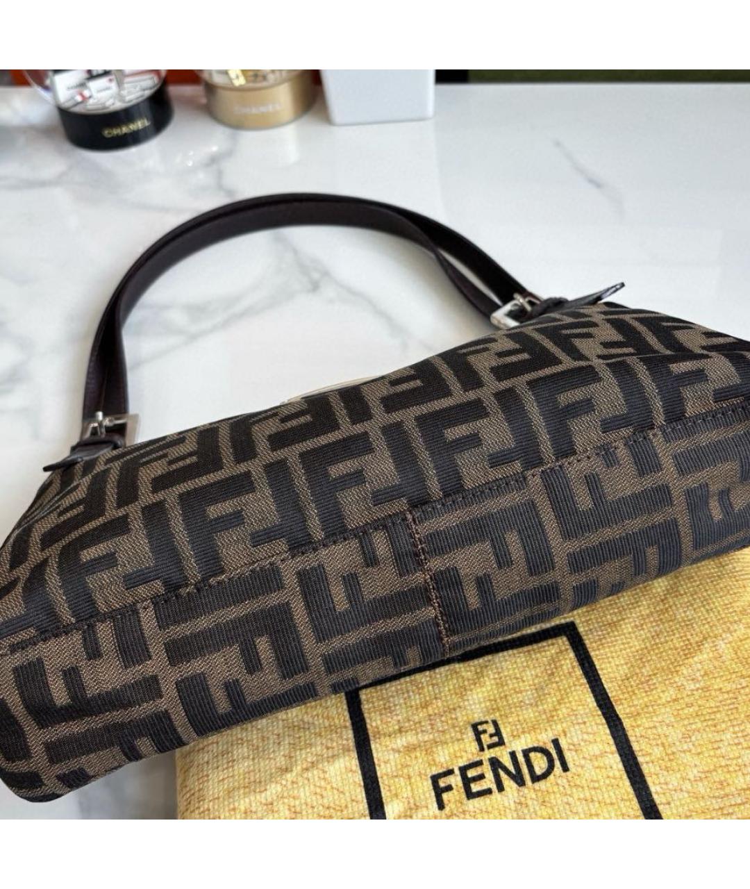FENDI Коричневая кожаная сумка через плечо, фото 6