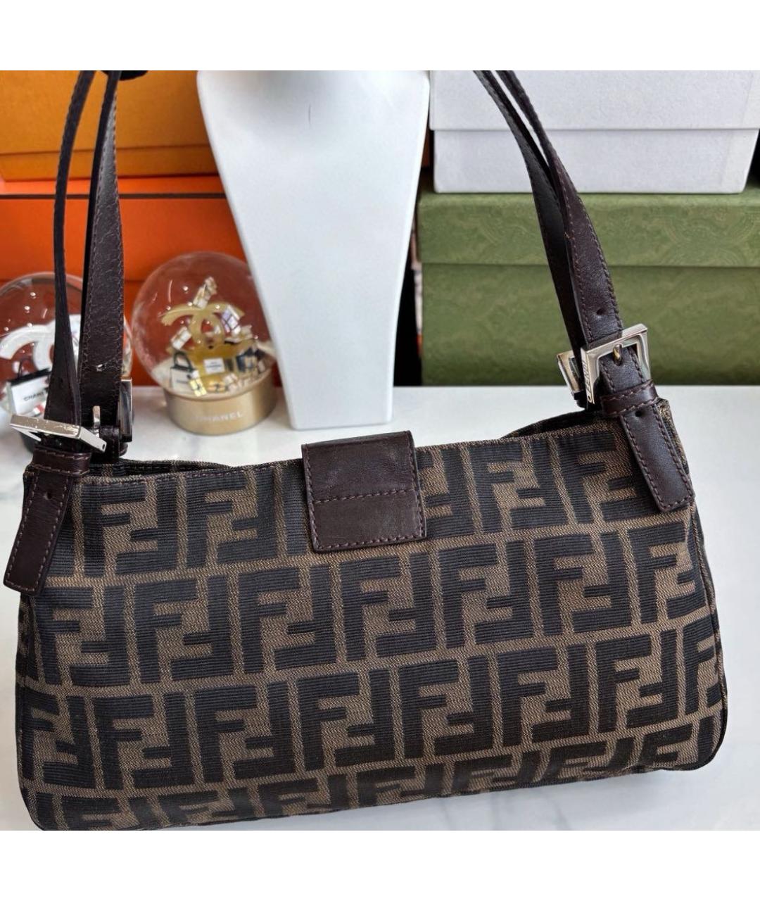 FENDI Коричневая кожаная сумка через плечо, фото 3