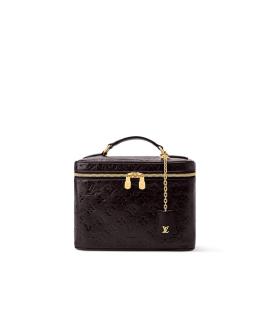 LOUIS VUITTON Косметичка
