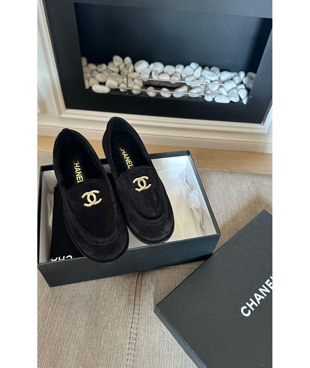 CHANEL Черные замшевые лоферы, фото 2