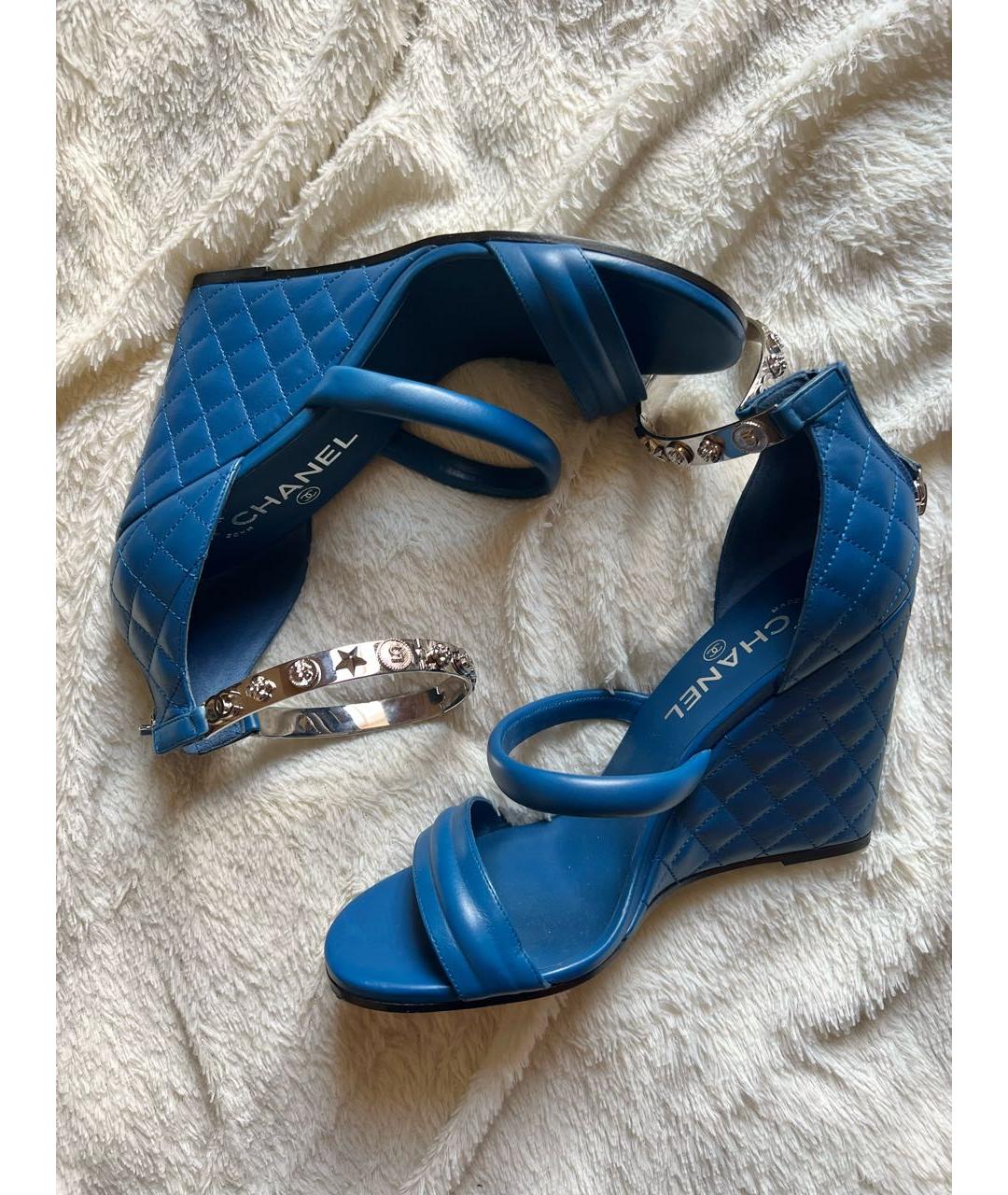 CHANEL Синие кожаные босоножки, фото 6