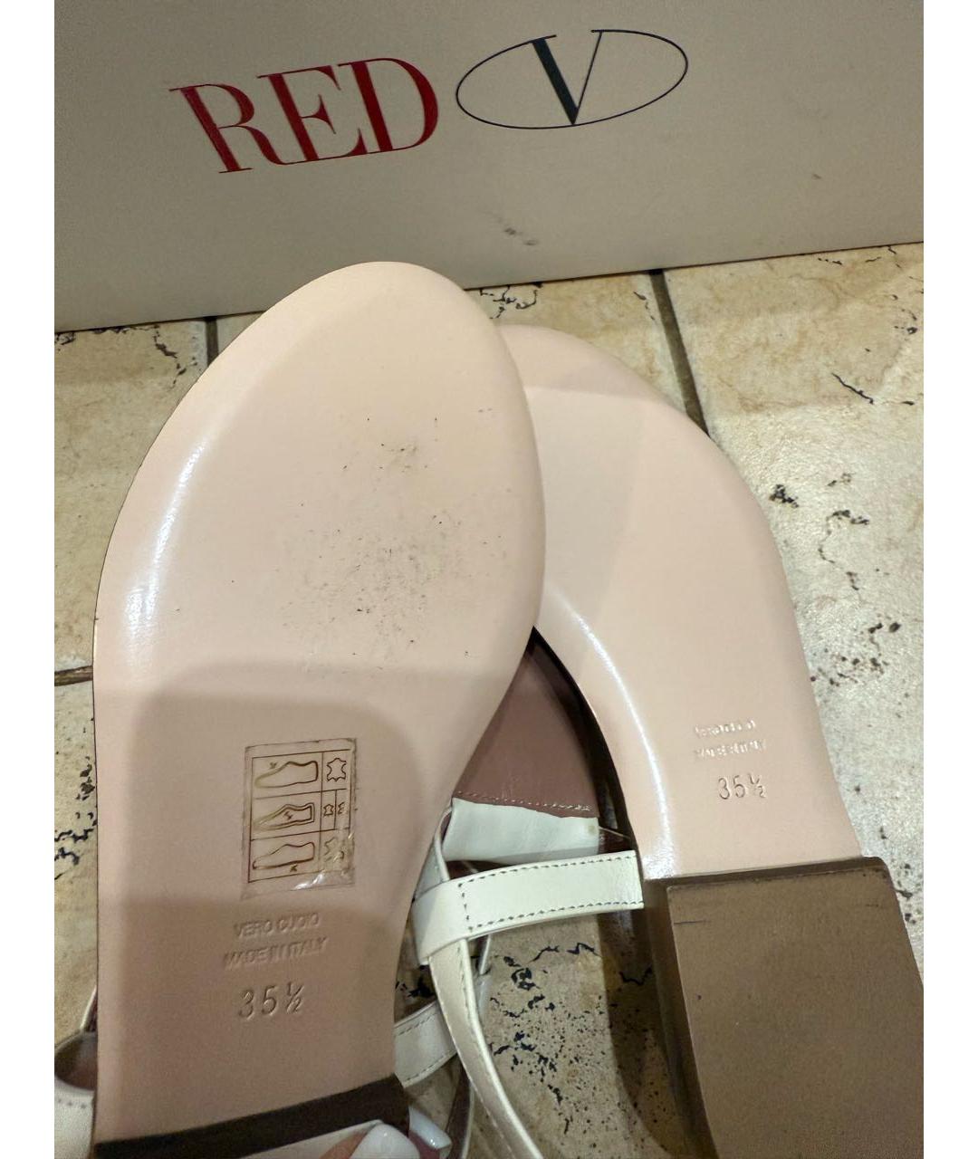 RED VALENTINO Бежевые кожаные босоножки, фото 6