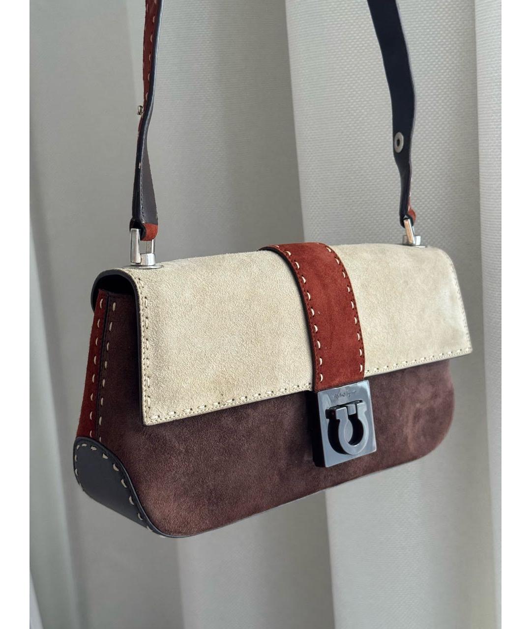 FERRAGAMO Коричневая замшевая сумка с короткими ручками, фото 9