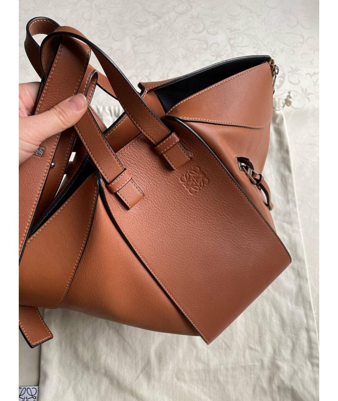 LOEWE Коричневая кожаная сумка с короткими ручками, фото 2